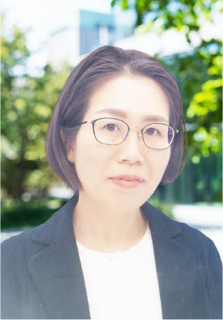 新井 友梨 講師