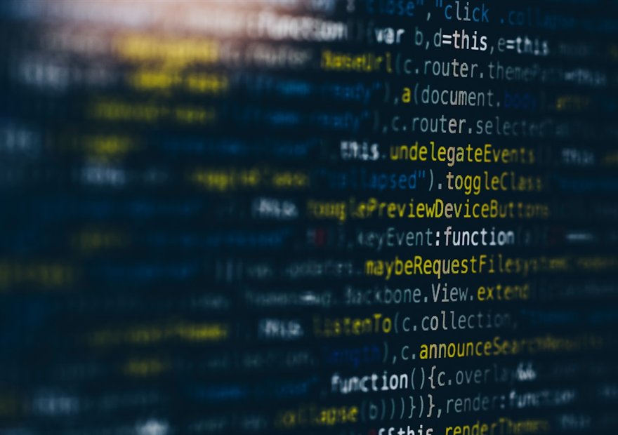 ディスプレイに表示されたプログラムのコード